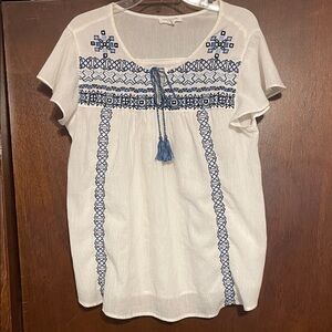 beachlunchlounge White and Blue Embroidered Blouse